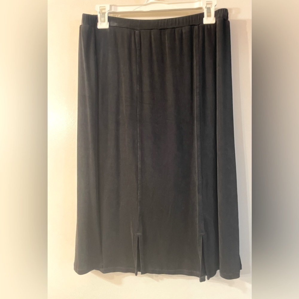 Chico’s Travelers black skirt